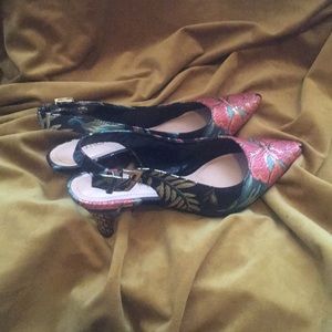 J. Reneé kitten heel pumps — floral size 8